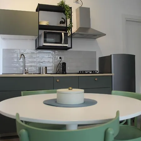 44 Metri Quadri Lejlighed